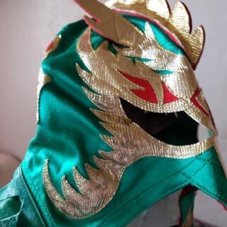 プロレス団体　ドラゴンゲートのドラゴンキッドのサイン入りマスクを売ります。の画像