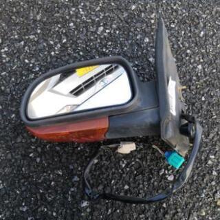トレイルブレイザー ドアミラー 左 電動格納 中古 色あせキズあ...