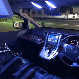 トヨタ　ヴェルファイアの画像