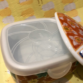 和柄陶器の漬物入れの画像