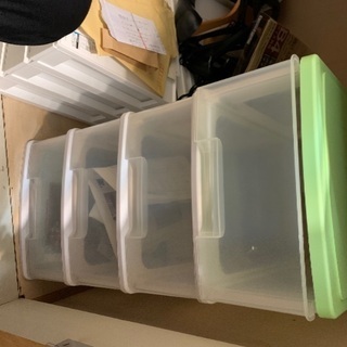 収納ケース　四段
