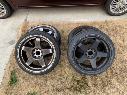 SMRﾎｲｰﾙ　17インチ 8.5J  off＋30 100/114.3 4穴　中古　タイヤ新品同様