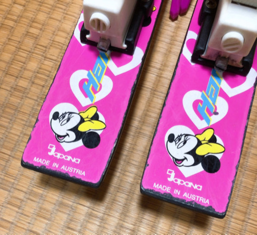 ミニーちゃんのスキー板 高品質 128㎝ ミニーちゃん スキー板 ストック