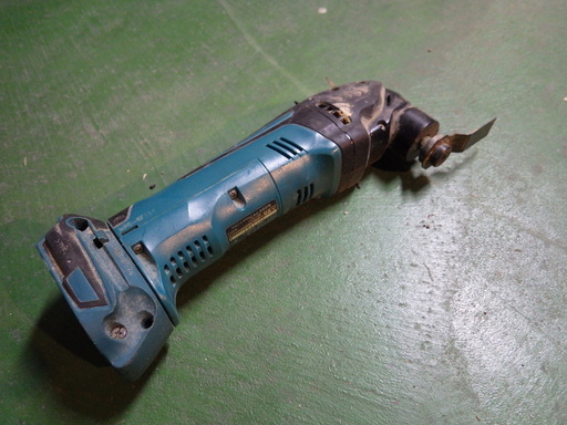 マキタ　充電マルチソー TM40D 　14.4V