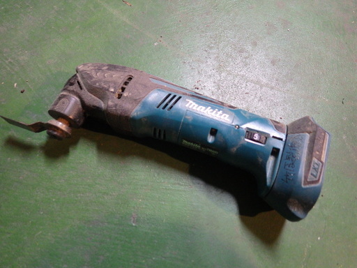 マキタ　充電マルチソー TM40D 　14.4V