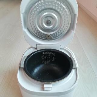 炊飯器 3合　SHARP製の画像