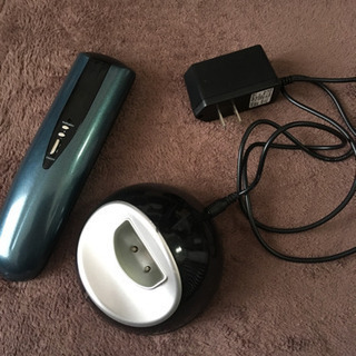定価3万円ほど、美顔器