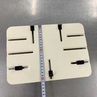 タブレットカメラ三脚用デスクの画像