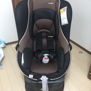 【受け渡し予定決定】コンビのチャイルドシートの画像