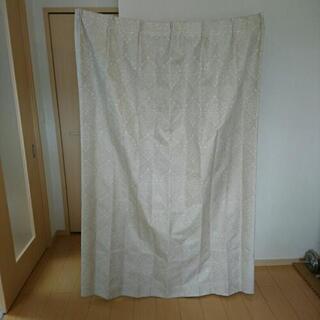 カーテン 断熱 遮光