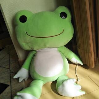 かえるのピクルスのぬいぐるみ