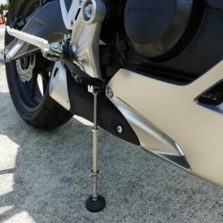倒れん棒　バイクの転倒防止　台風対策の画像
