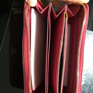 プラダ　長財布の画像