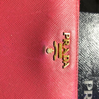 プラダ　長財布の画像