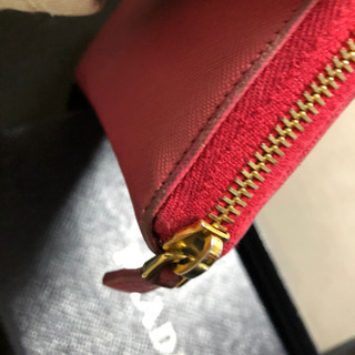 プラダ　長財布の画像