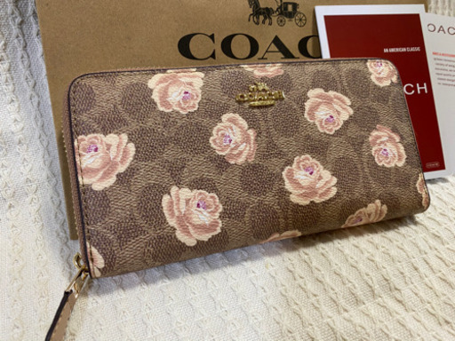 コーチ　財布　新品未使用