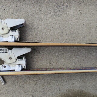 YAMAHA  ヤマハ　スキー板 (ポール付）の画像