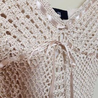 急募🔊未使用に近い❕裏地付き ベージュ リボン 透け感 調節可の画像