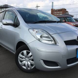 ☆B205[カーズ大阪]【車検2年11月】【全国陸送10.000円】Ｈ21年ヴィッツ1.3♪実走行3万キロ♪修復歴なし♪ワンオーナー♪ＥＴＣ♪後カメラの画像