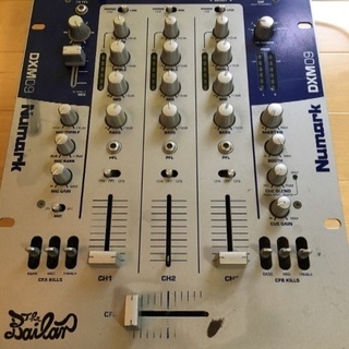 NUMARK DXM09  エフェクター付 DJ ミキサー ジャンクの画像
