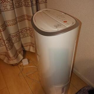 除湿器 ジャンク品 部品取りや直して使用