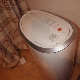 除湿器 ジャンク品 部品取りや直して使用の画像