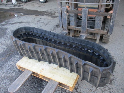 新品　クローラー　330×84×40　コンバイン