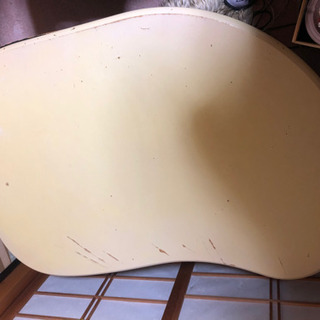 テーブルですけどコタツです。汚れあります。引越しのため必要がなく...