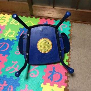 キティちゃん　子供イスの画像