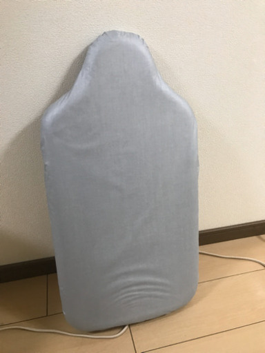 冷蔵庫　レンジ　アイロン台　お掃除ロボット　加湿器