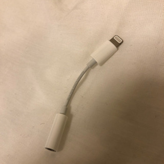 iPhone イヤホンのアダプター正規品の画像