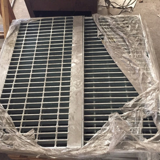 グレーチング　新品　倉庫保管