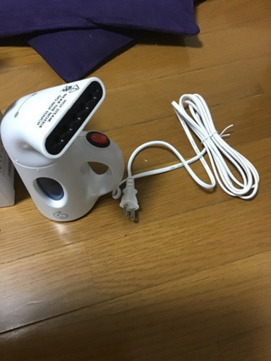 衣類スチーマー　ZNT-E301