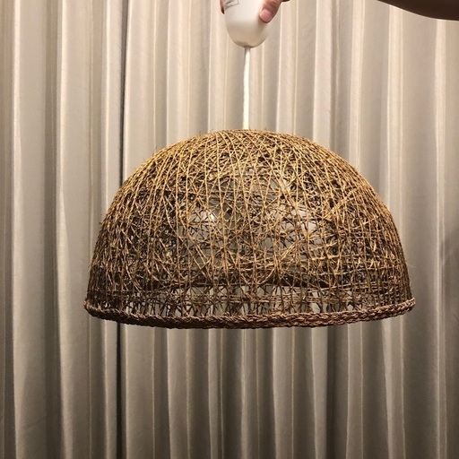 和　照明