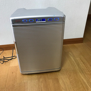 【値下げしました！】Apice製ポータブル保冷温庫
