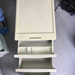 引出しキャビネットの画像