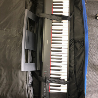 美品！ヤマハ piaggero NP-12 2017年製 黒 61鍵 ケース＆ペダルつけますの画像