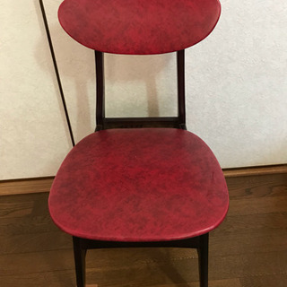 赤い椅子