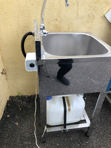 一層シンク　移動販売　キャンピングカー