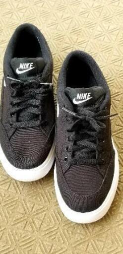 NIKE　　25㎝