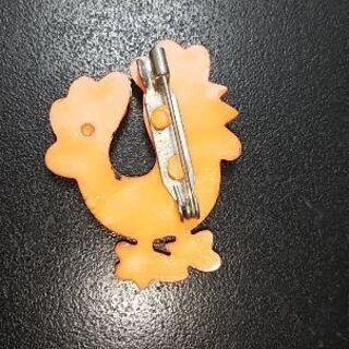 鳥のブローチの画像