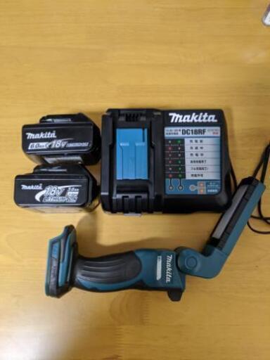 マキタ Makita バッテリー 充電器 ライト 4点セット