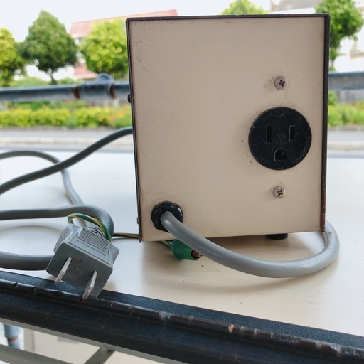 変圧器と除湿器中古品を販売