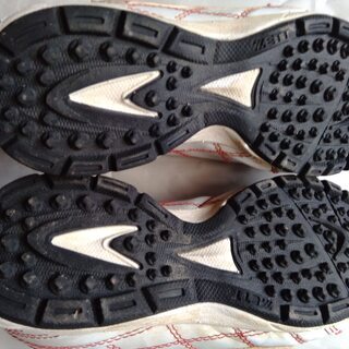 少年野球 トレーニングシューズ　21.5cmの画像