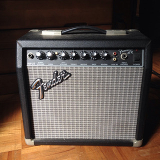 Fender frontman15R ギターアンプ  ジャンク品...