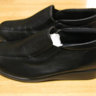 2女性用ローファー　黒　24.0　新品未使用の画像