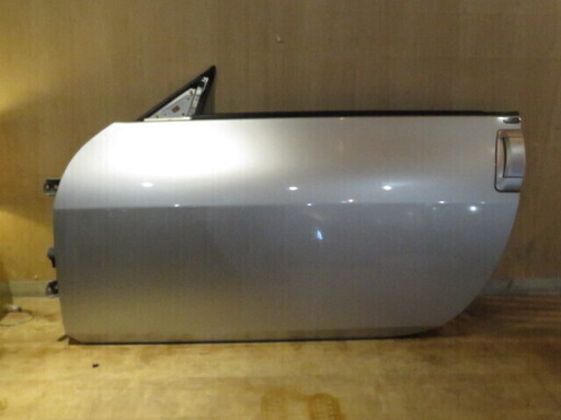 ニッサン フェアレディＺ Z33 純正 左ドア 日産 札幌限定販売 発送不可