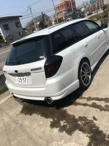 レガシィ　レオニス　ホイール　18インチ