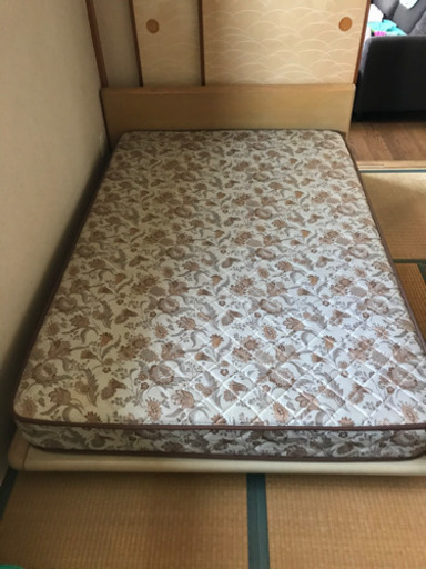 セミダブルベッドマット　1800ショートサイズ
