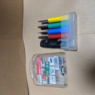 【工具】【欠損無し】携帯用　ポータブルドライバー　セット